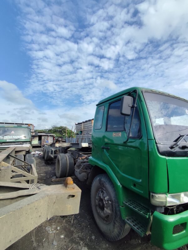 HEAD TRUCK NISSAN CWA B9802JS '94 (include chassis) - Image 4