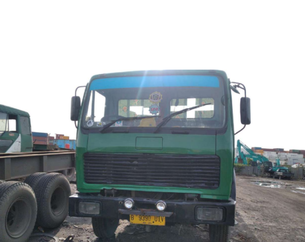 HEAD TRUCK MERCY LOHAN '95